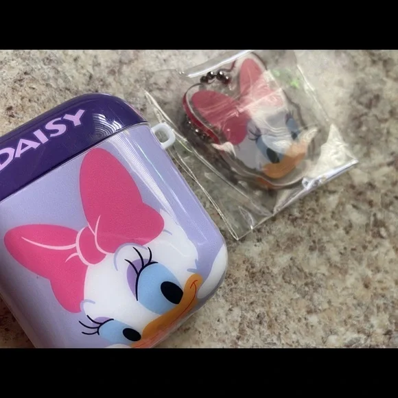 Daisy AirPods 2nd Generation Case NEW Daisy Duck - Picture 6 of 6